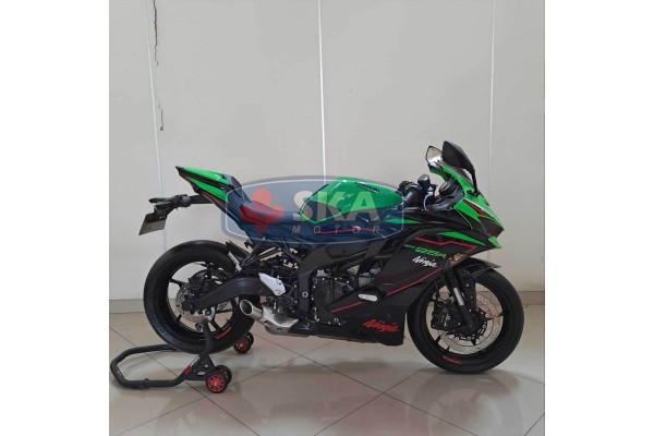 Kawasaki ZX25R ABS Tahun 2022